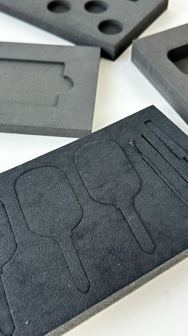 箱と緩衝材、同時進行で作れます！中入れに最適なウレタンスポンジ・EVAをご紹介！