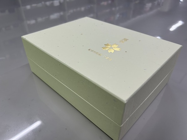 068】ハート型・浅蓋式・ヒンジ式 ガレージキットのフィギュア用 化粧