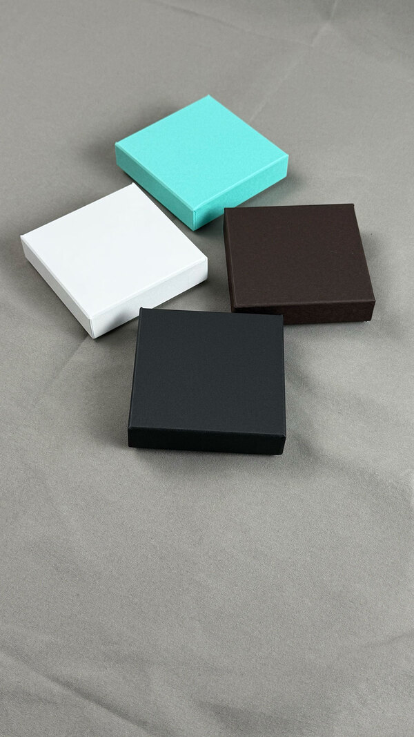 完全オリジナルからセミオーダーまで！理想のギフトボックス製作いたします！